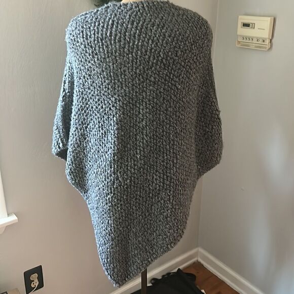 Cocogio gray sweater‎ knit cape one size fits all made in Italy - Picture 4 of 5